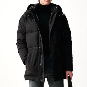 GUESS kabát REAL PUFFA fekete