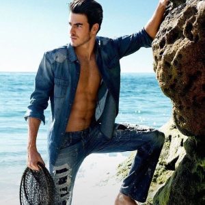 FÉRFI NADRÁGOK ÉS SORTOK